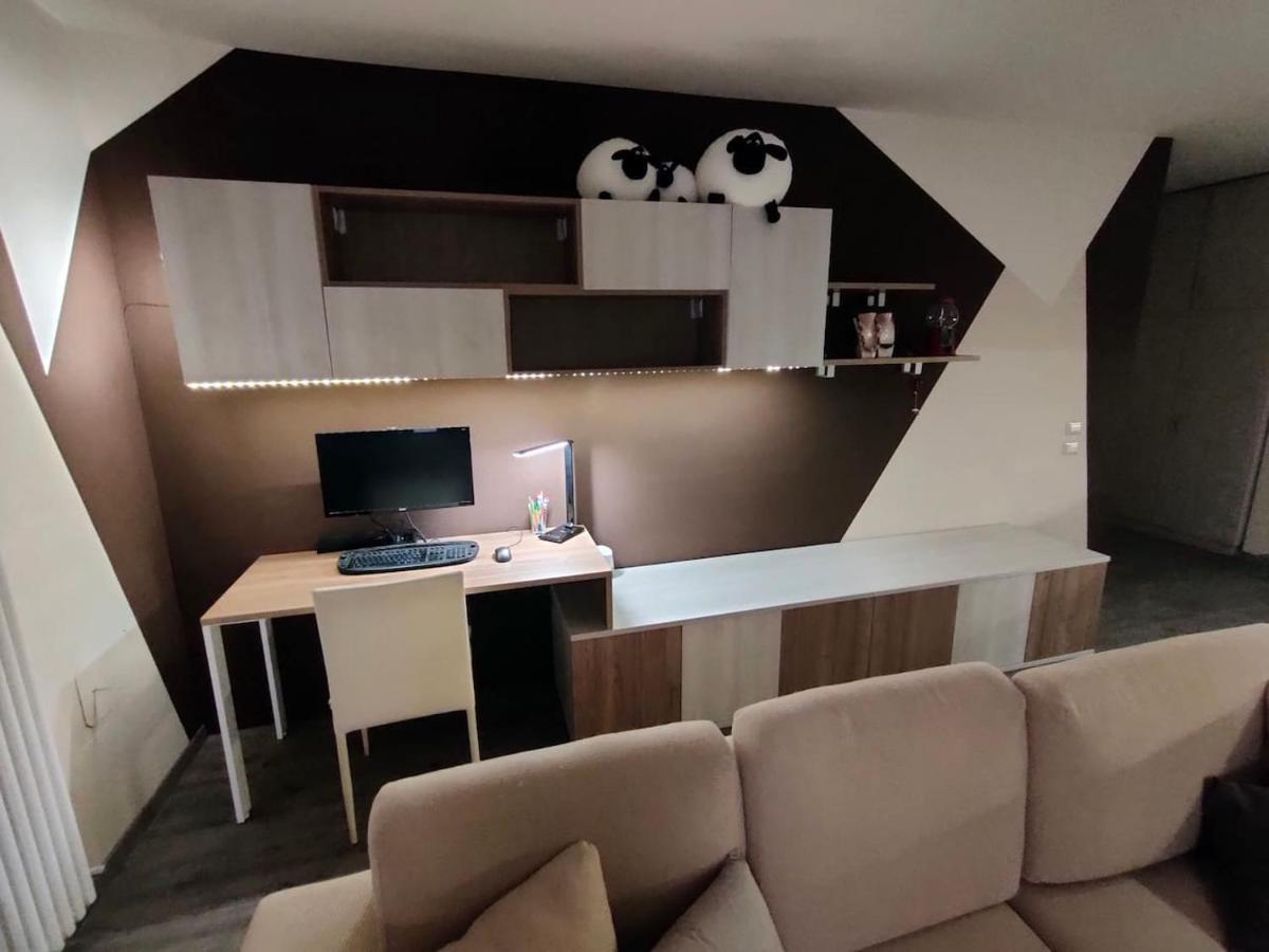 Appartamento Chentre En Ville - A 2 Passi Dal Centro - Parcheggio Gratuito - Cir-Vda-Aosta-0073 エクステリア 写真